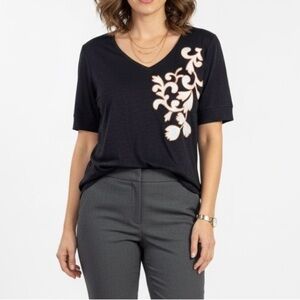 Chico's women’s Embroidered Black  V-Neck 100% Linen Size 2